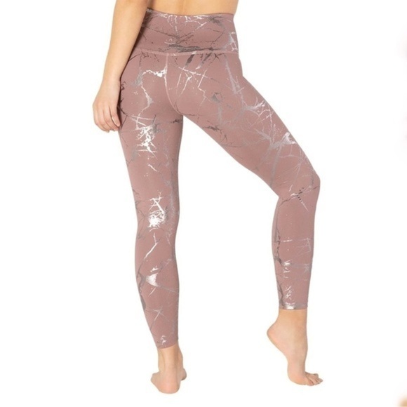 Beyond Yoga Lost Your Marbles‎ High Waisted 7/8 Yoga Leggings - Picture 3 of 8